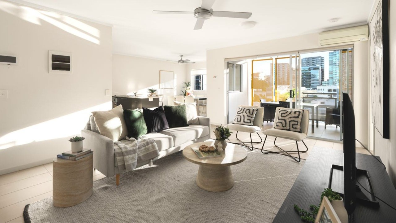 Wednesday lunchtime inspection helps turn 90-day Newstead listing into $915k sale