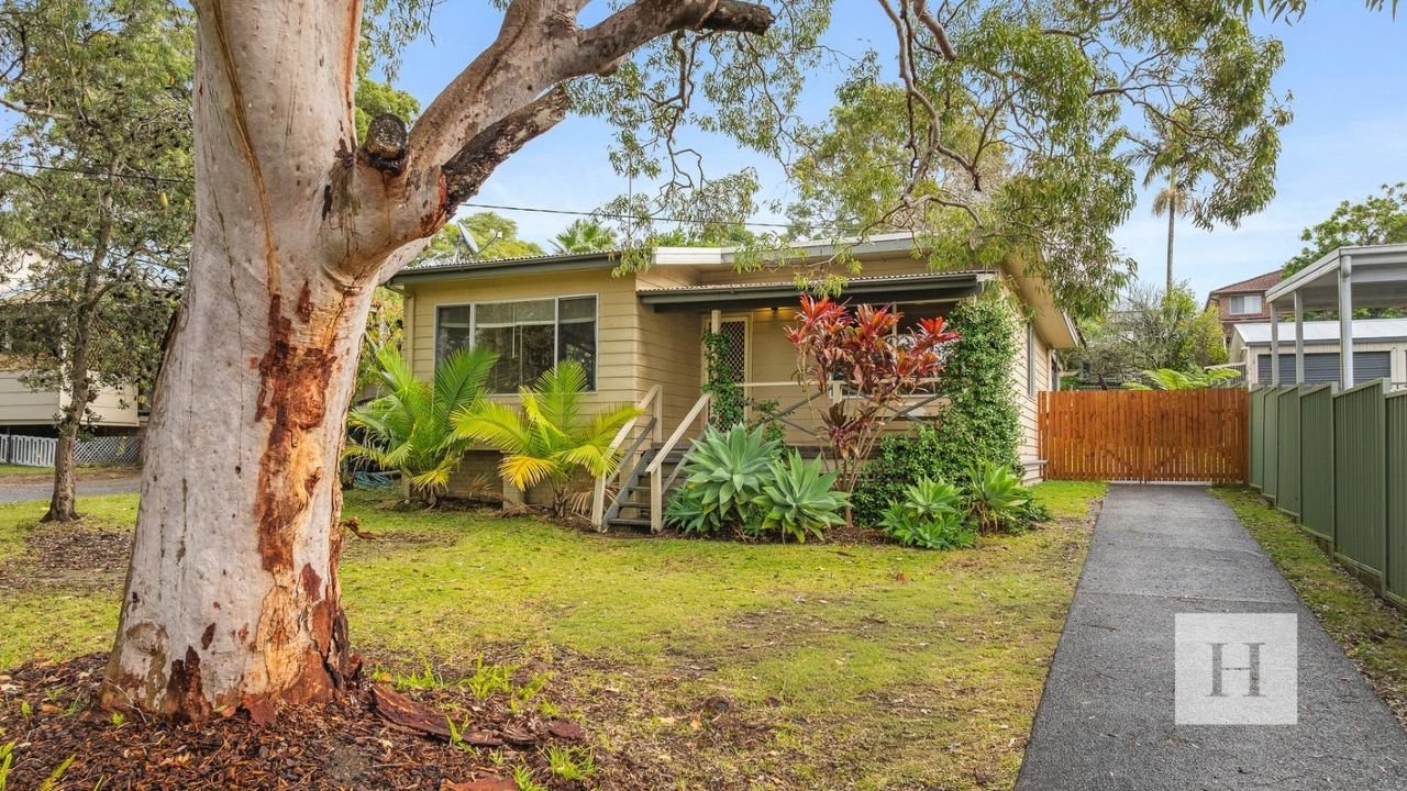 Sydney family finds space and access in Gwandalan lakeside pocket