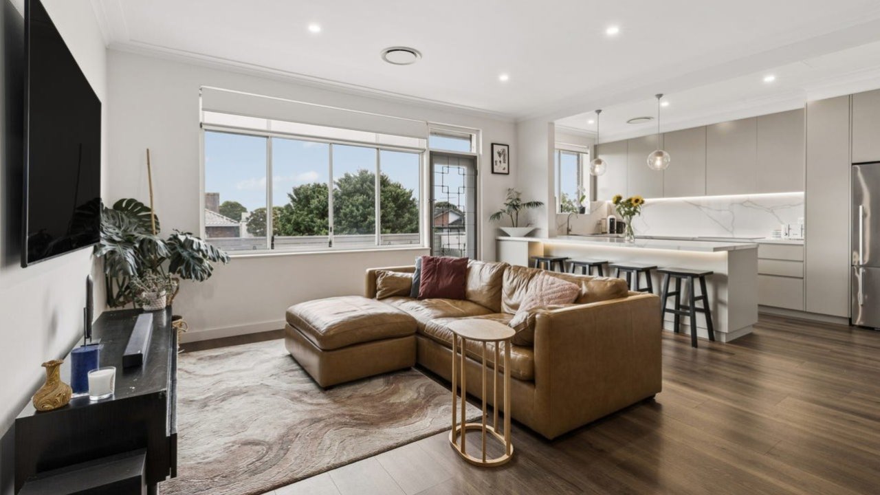 Single bidder, $940,000 result: how a Brighton-Le-Sands unit hit the vendor's target